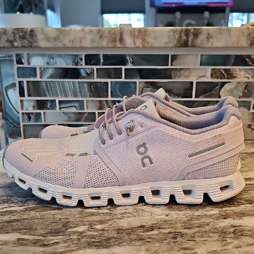 On  Running Women's Sneakers - Soft Lavender and White With Grey Trim